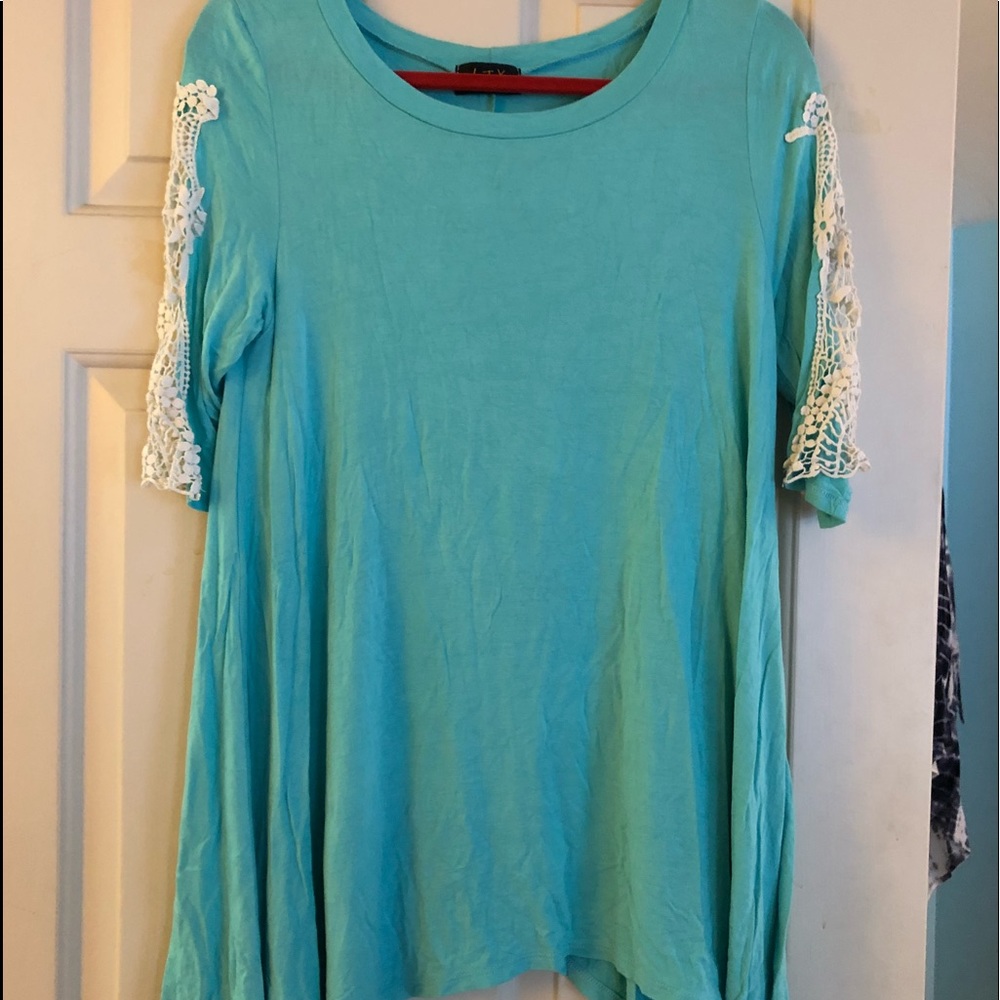 Teal Tunic with Lace inlay sleeves